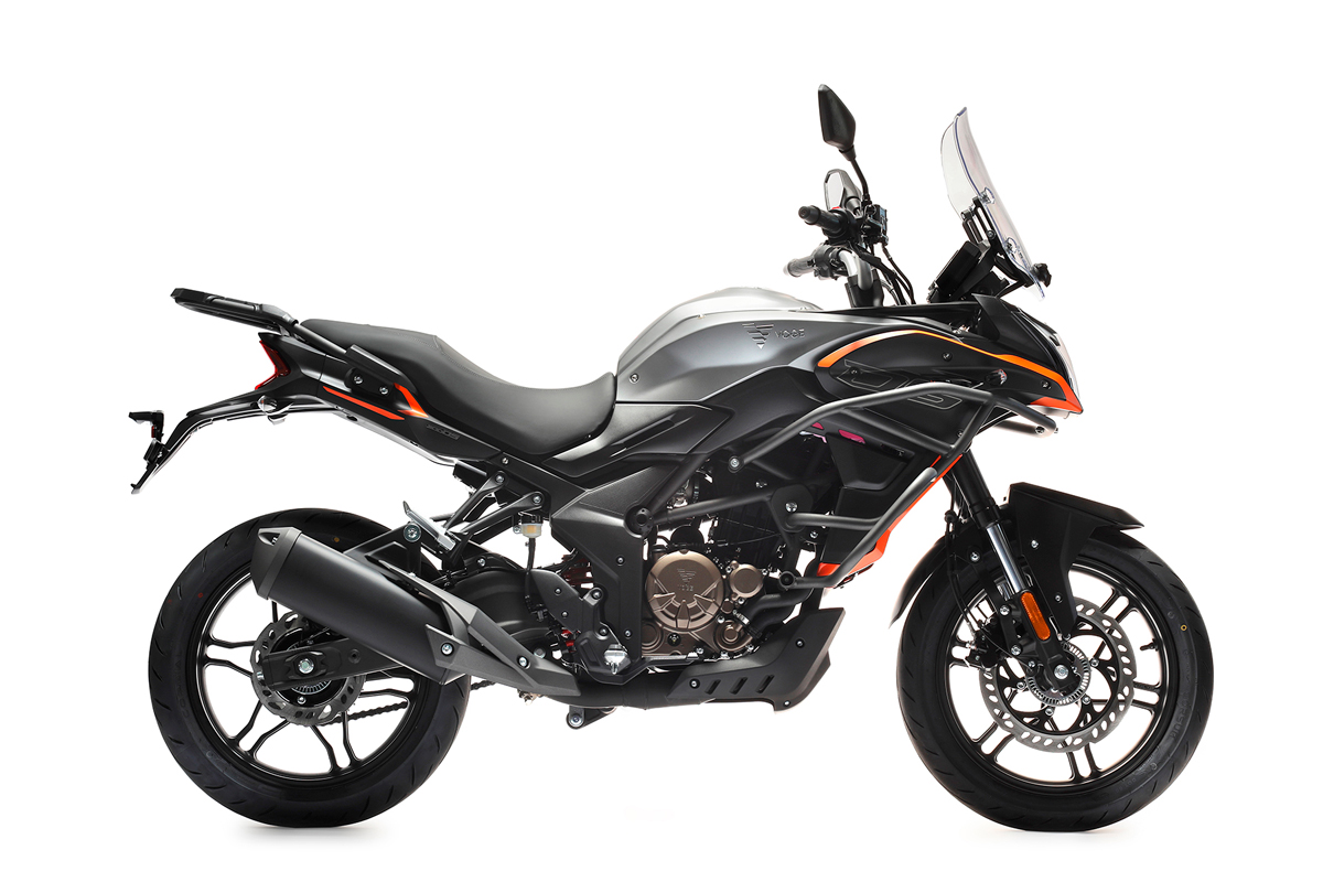 VOGE DS300